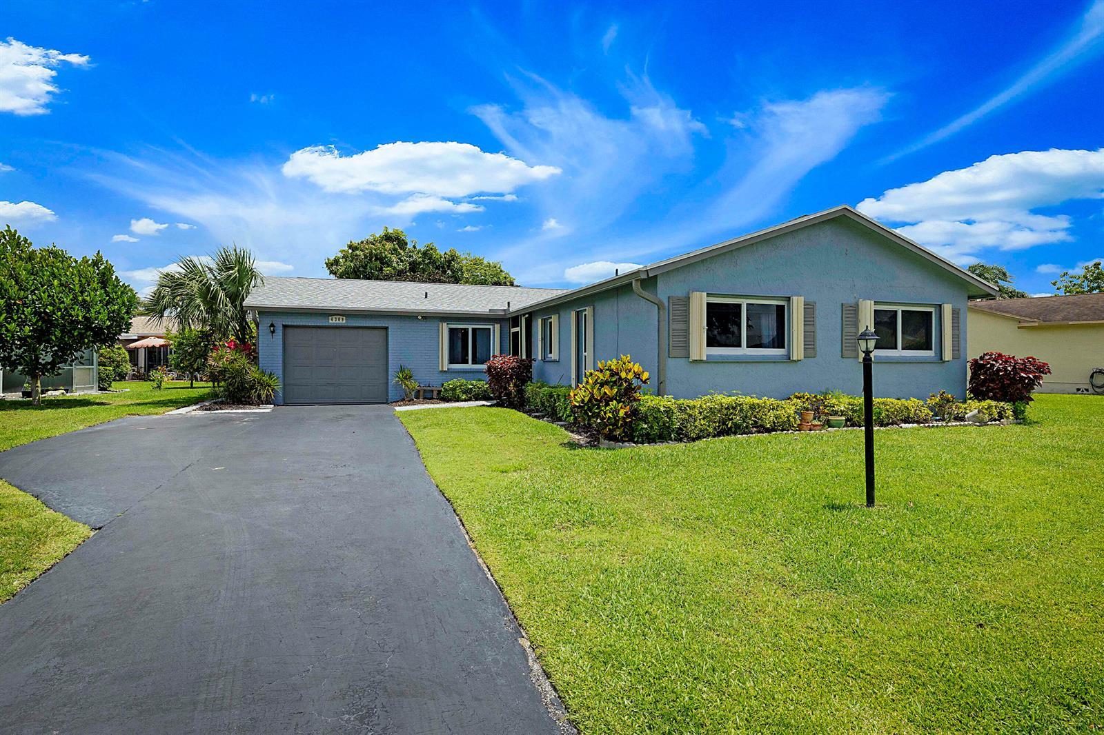 6309 Summer Sky Lane, FL 33463