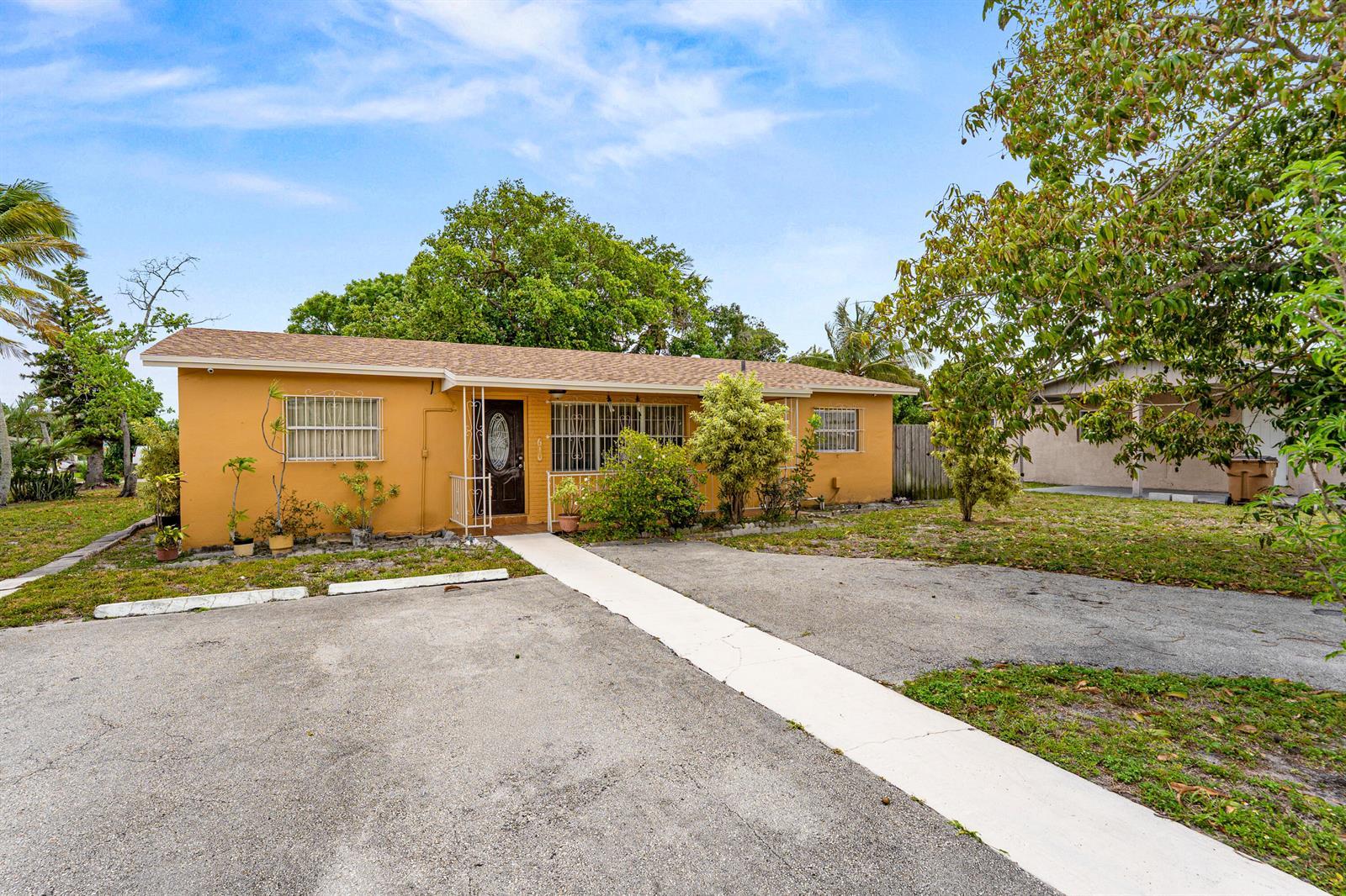610 SW 10th Court, Deerfield Beach FL 33441