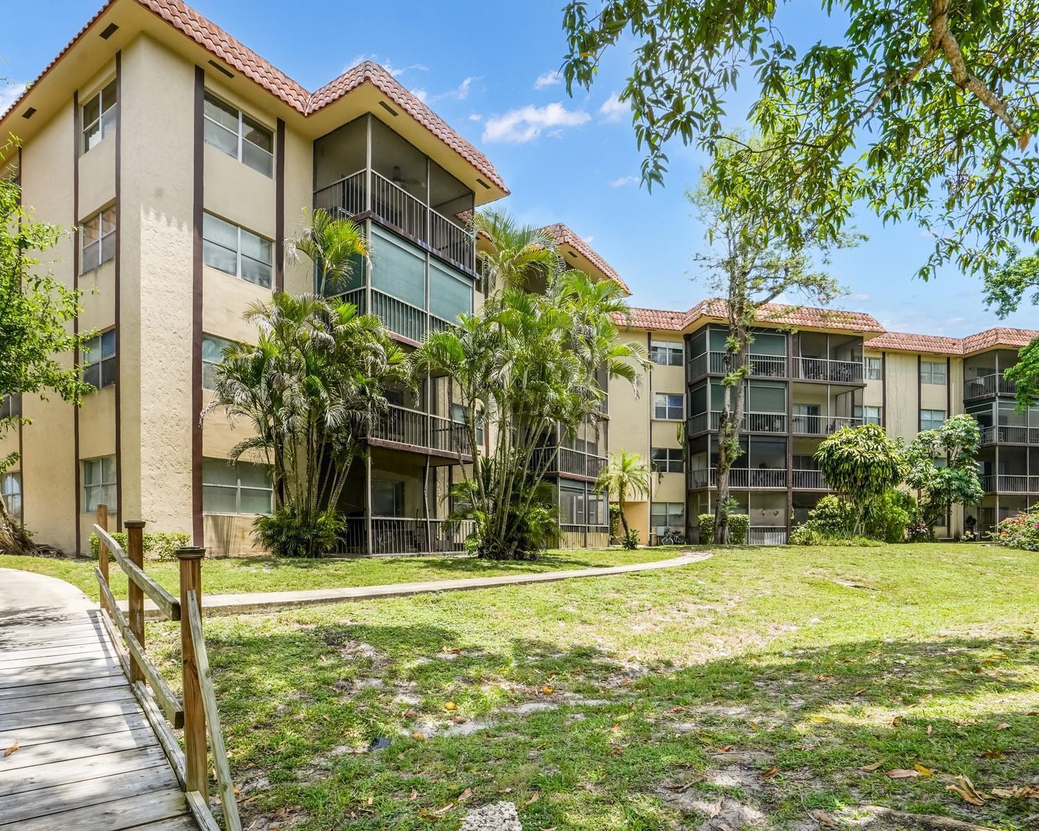 6201 N Falls Cir Drive # 109, Lauderhill FL 33319