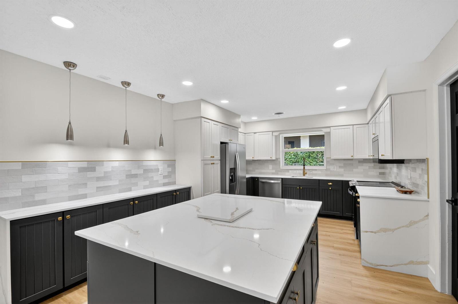 1221 Singer Drive, Singer Island FL 33404