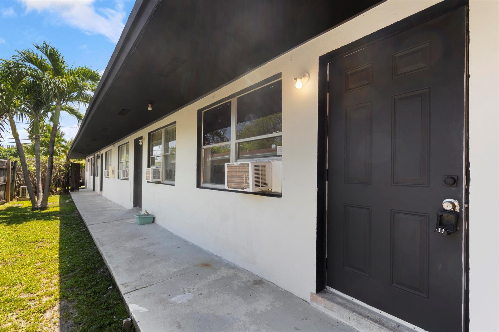730 NW 4th Avenue, Fort Lauderdale FL 33311