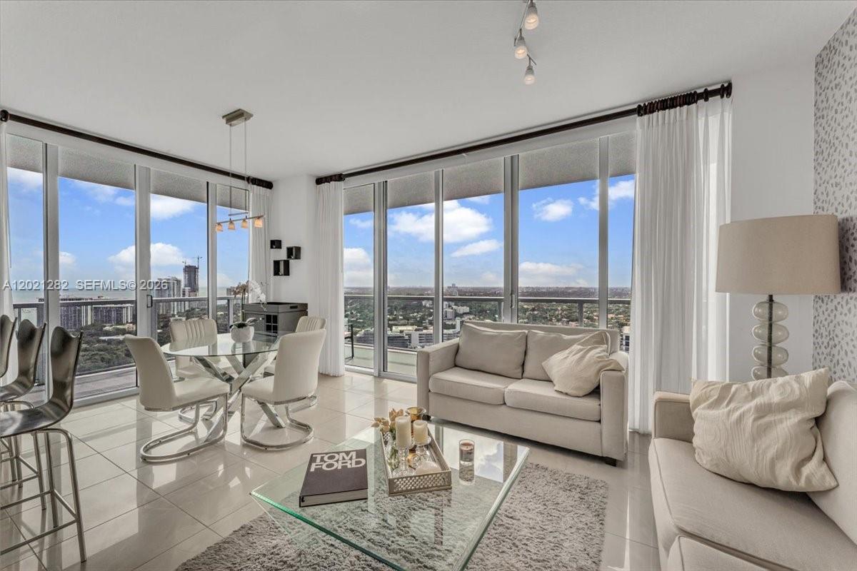 79 SW 12th St, Miami FL 33130