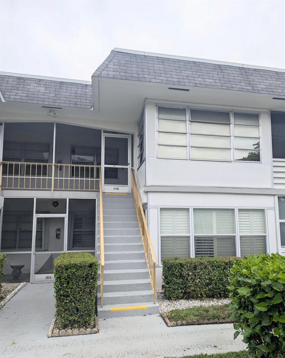 110 Stratford H, West Palm Beach FL 33417