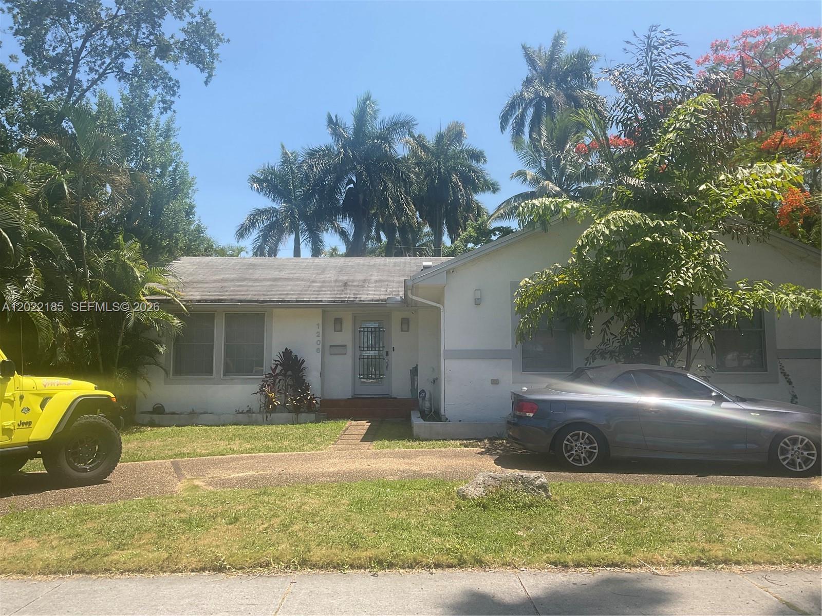 1206 Tyler St, Hollywood FL 33019