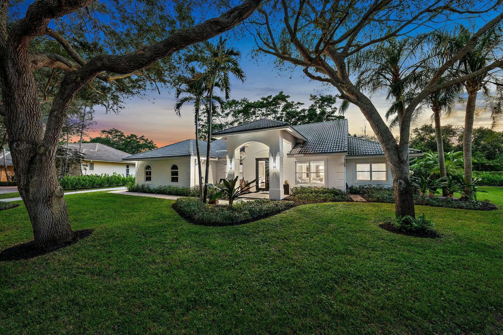 9927 SE Canary Palm Way, Jupiter FL 33469