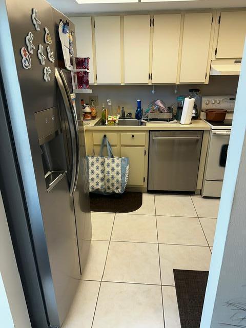 3186 Via Poinciana # 306, FL 33467