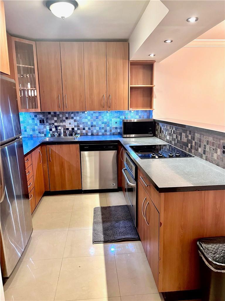 600 Three Islands Boulevard # 1108, Hallandale Beach FL 33009