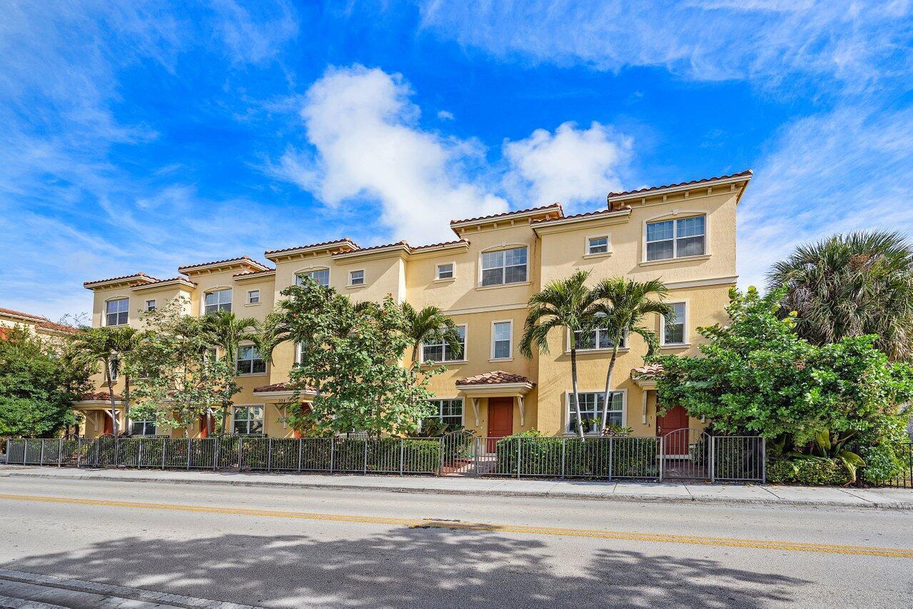 224 S Federal Highway # 4, FL 33460