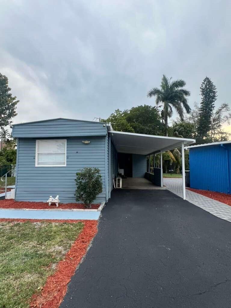 2000 N Congress Avenue # 41, West Palm Beach FL 33409