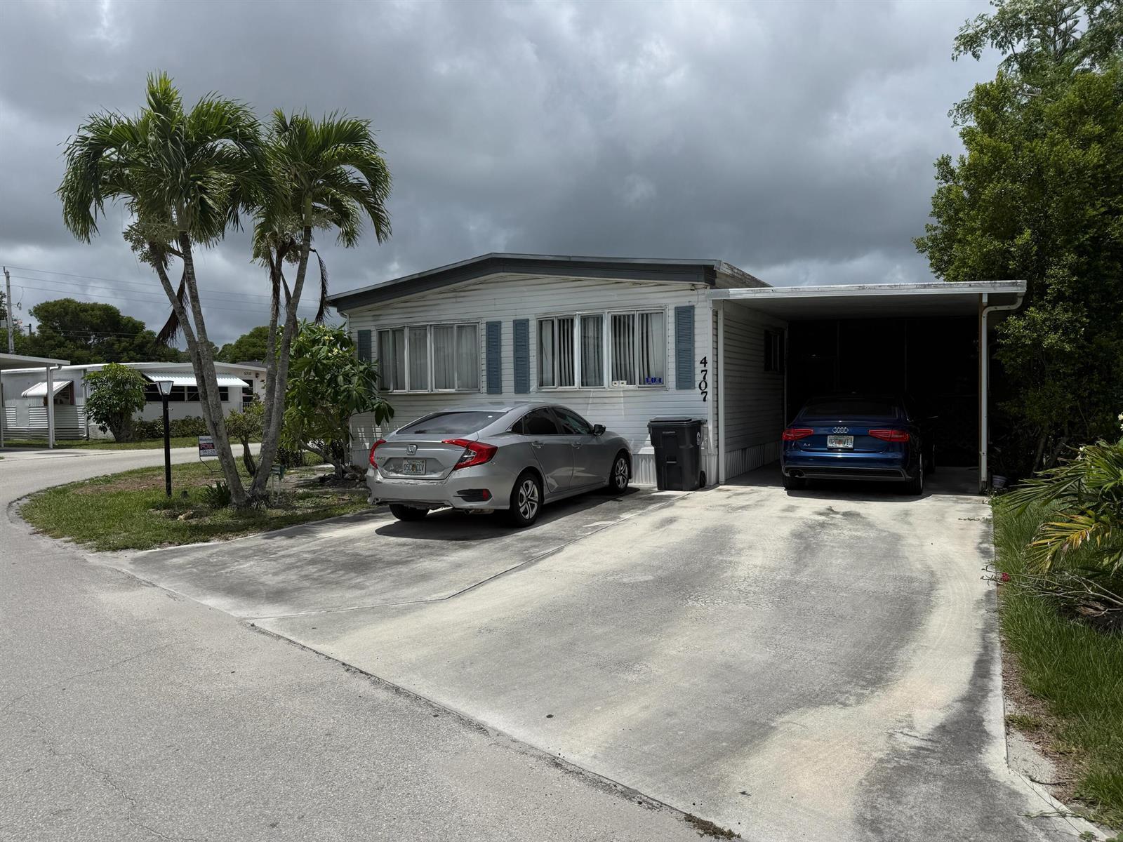 4707 Nancy Drive # 757, FL 33463