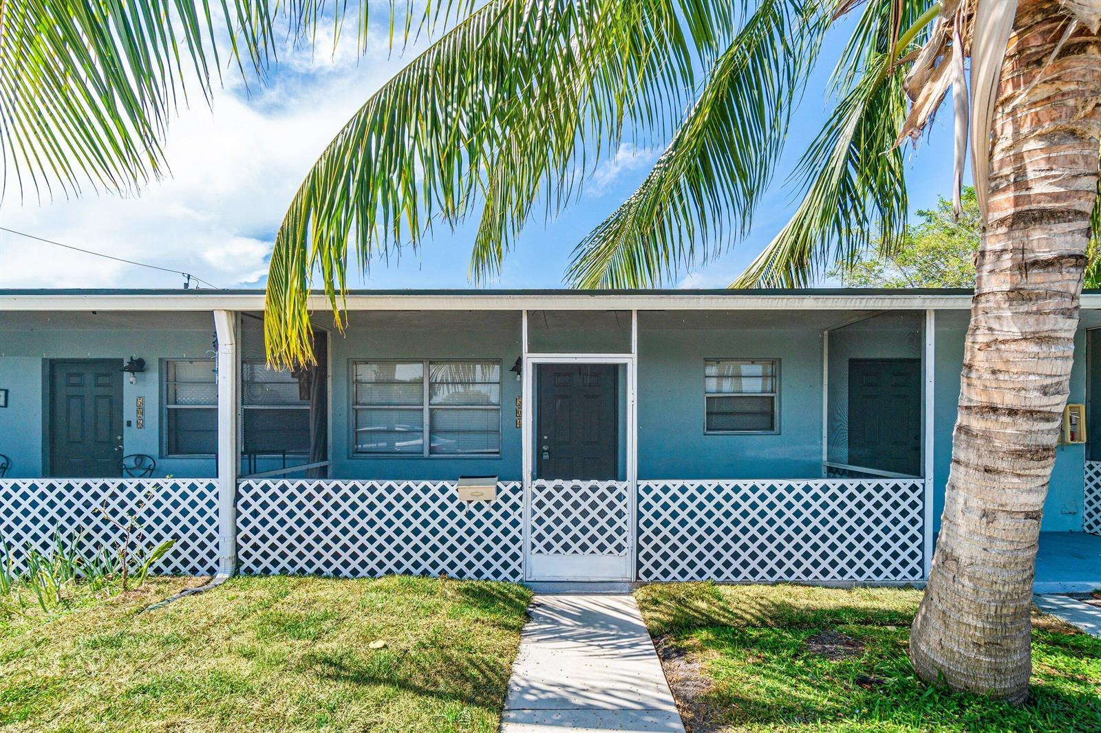 504 9th Avenue N # 508, FL 33460