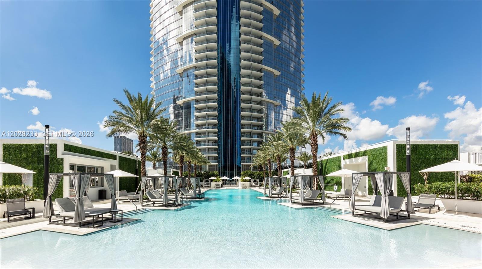 851 NE 1st Ave # 4107, Miami FL 33132