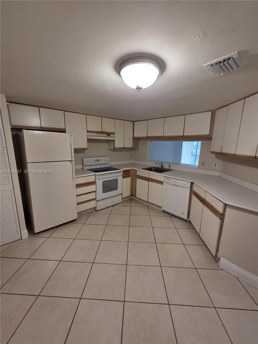 9901 Westview Dr # 337, Coral Springs FL 33076