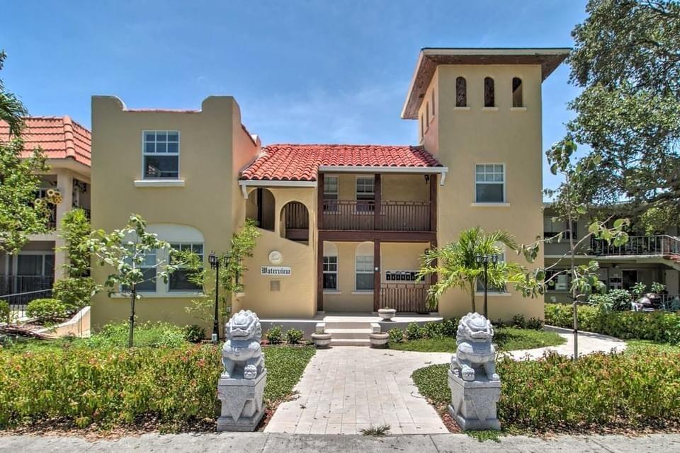 407 S Lakeside Drive, FL 33460