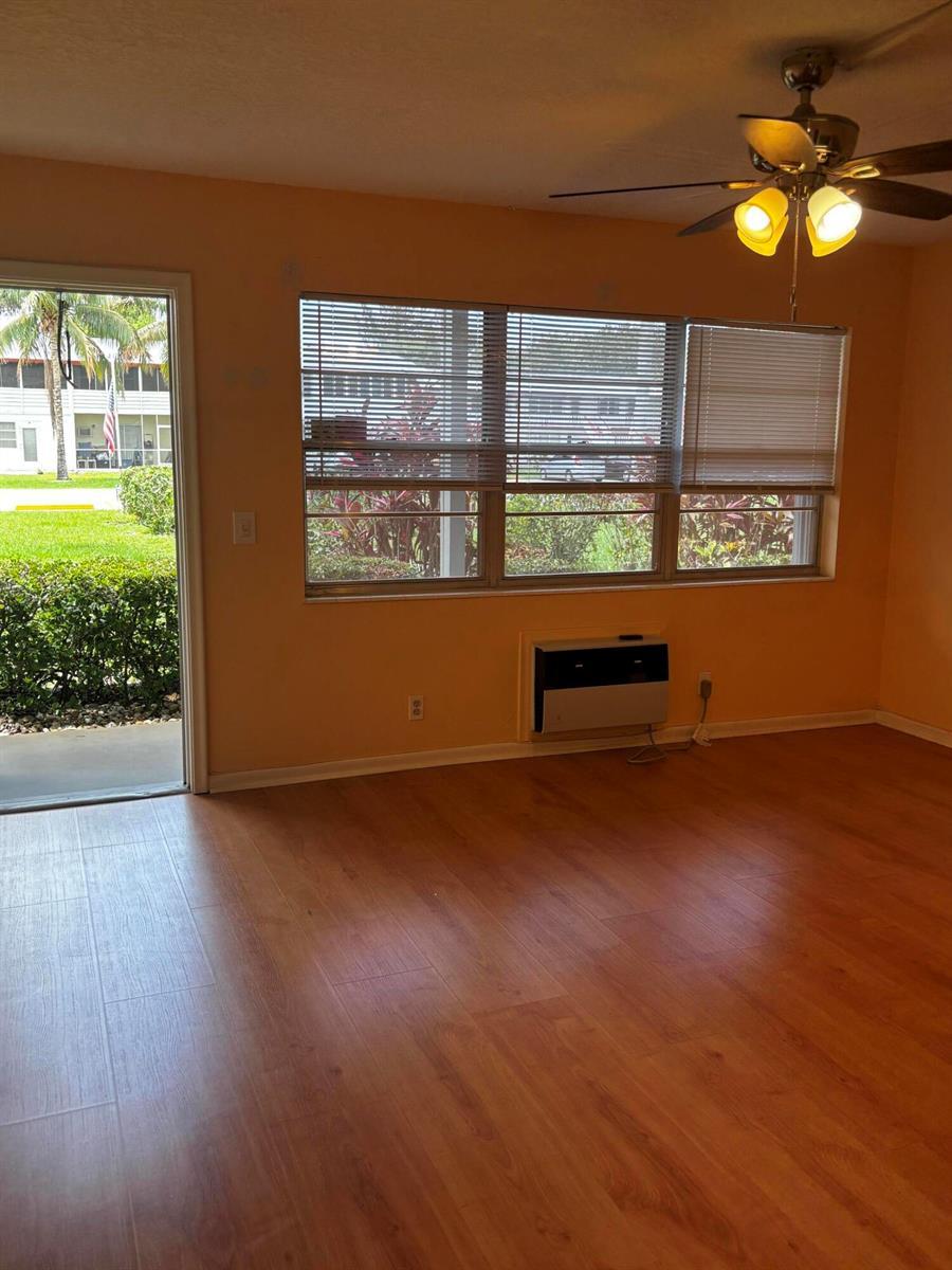 4 Sussex A, West Palm Beach FL 33417