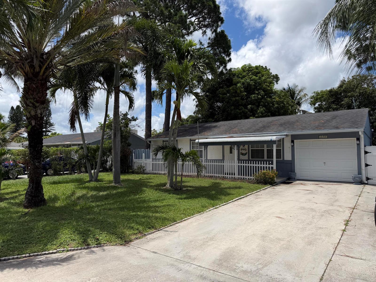 4655 Appaloosa Street, West Palm Beach FL 33417