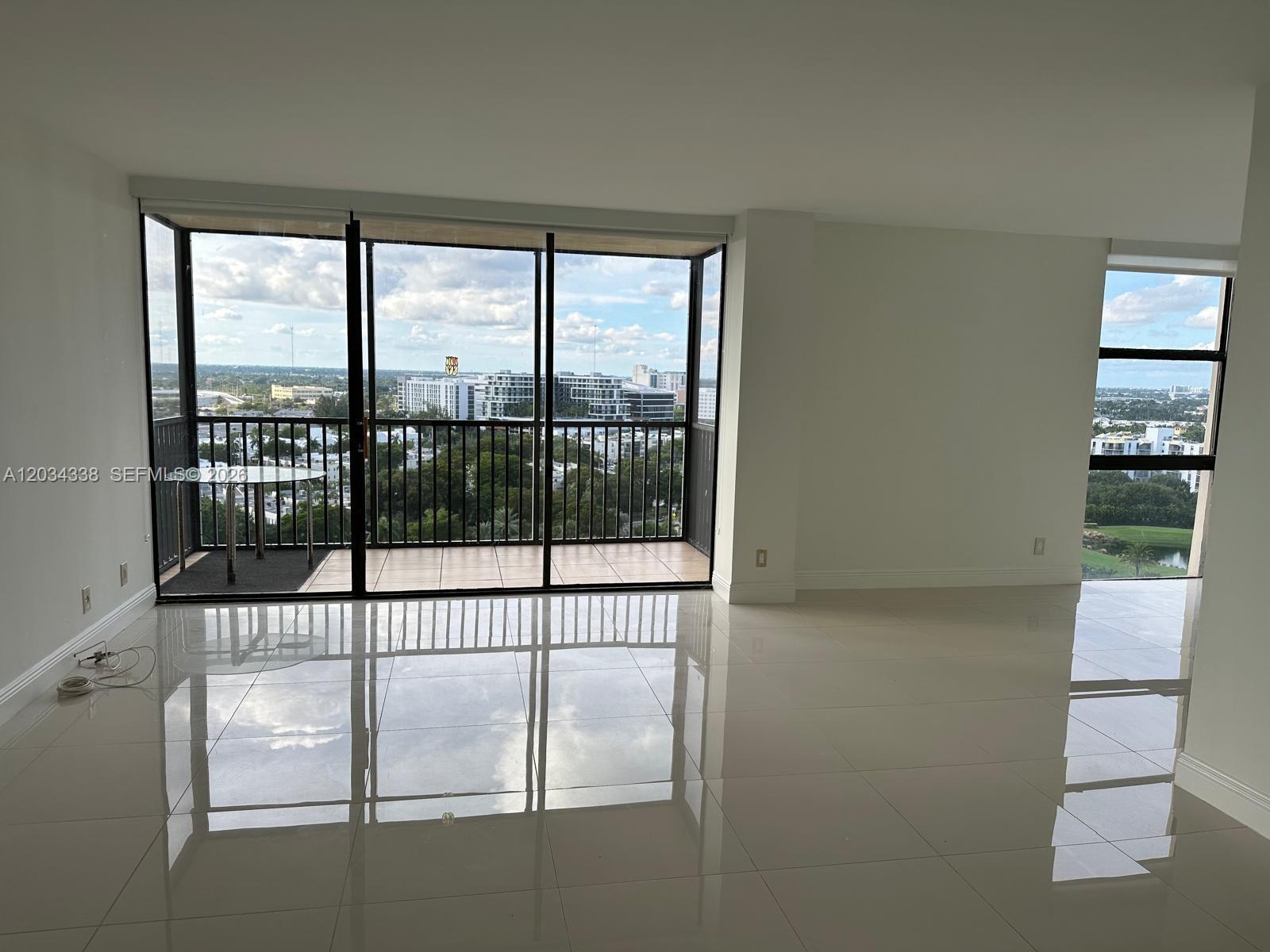 Aventura, FL
