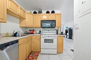 504 Gardens Drive # 203, Pompano Beach FL 33069