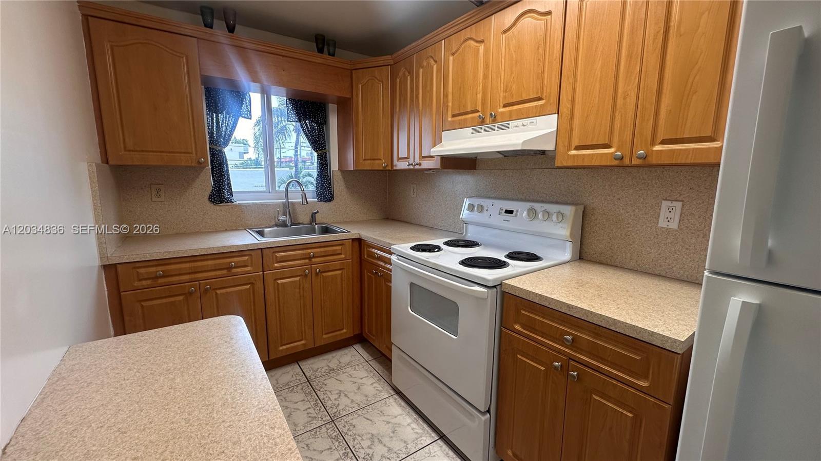 7646 Abbott Ave # 3, Miami Beach FL 33141
