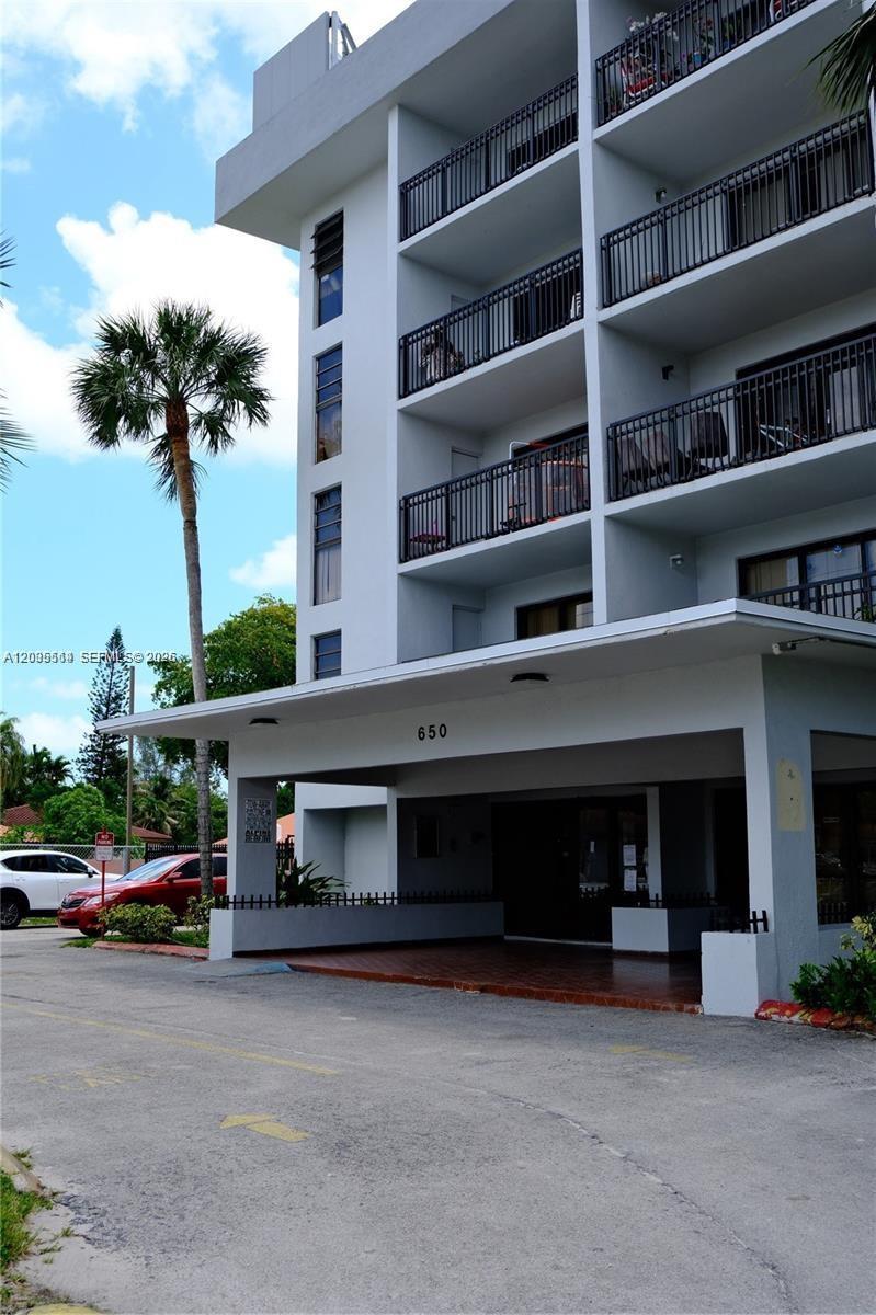 650 NE 149th St # 505F, Miami FL 33161