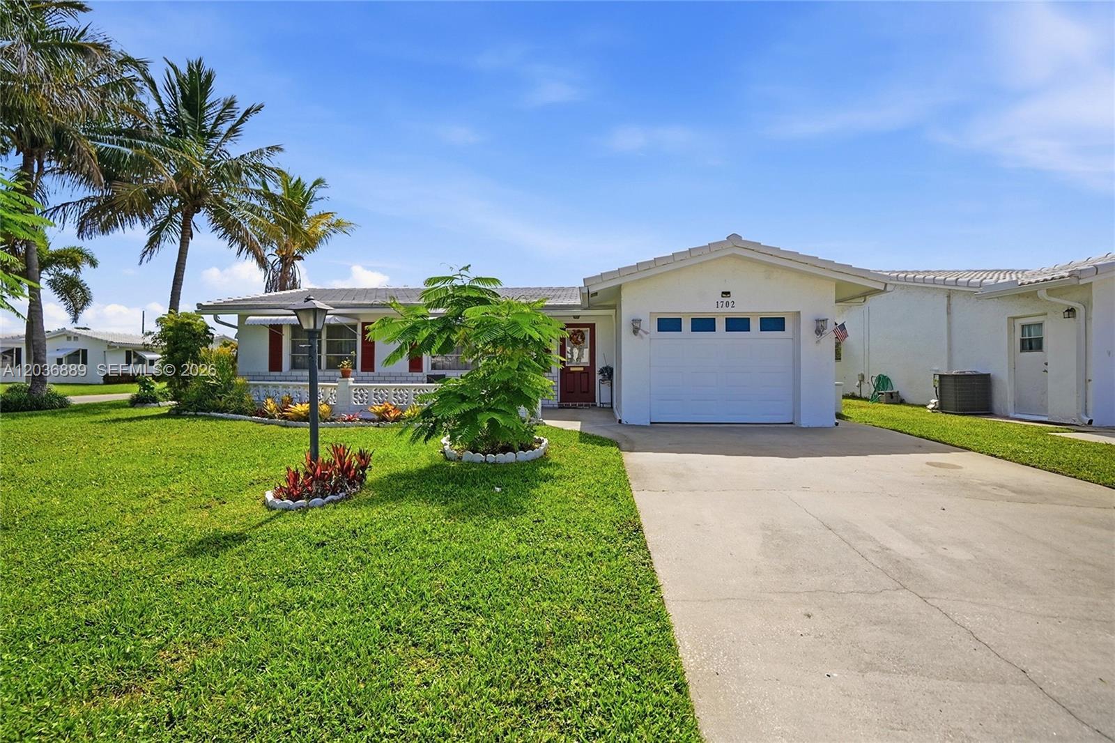 1702 SW 22nd St, Boynton Beach FL 33426