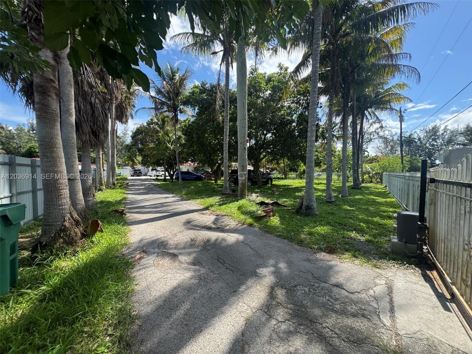 Miami, FL
