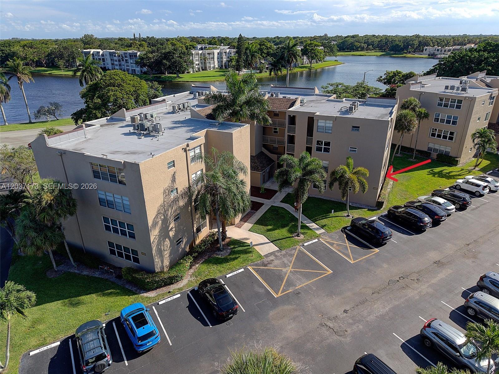 9480 Tangerine Pl # 101, Davie FL 33324