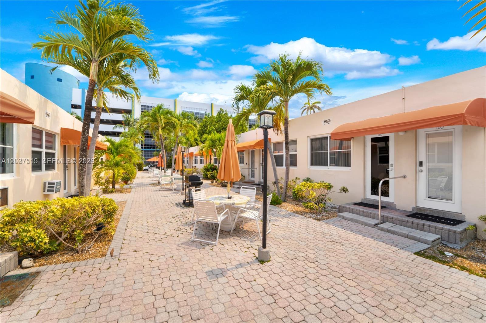 336 Arthur St # 118, Hollywood FL 33019