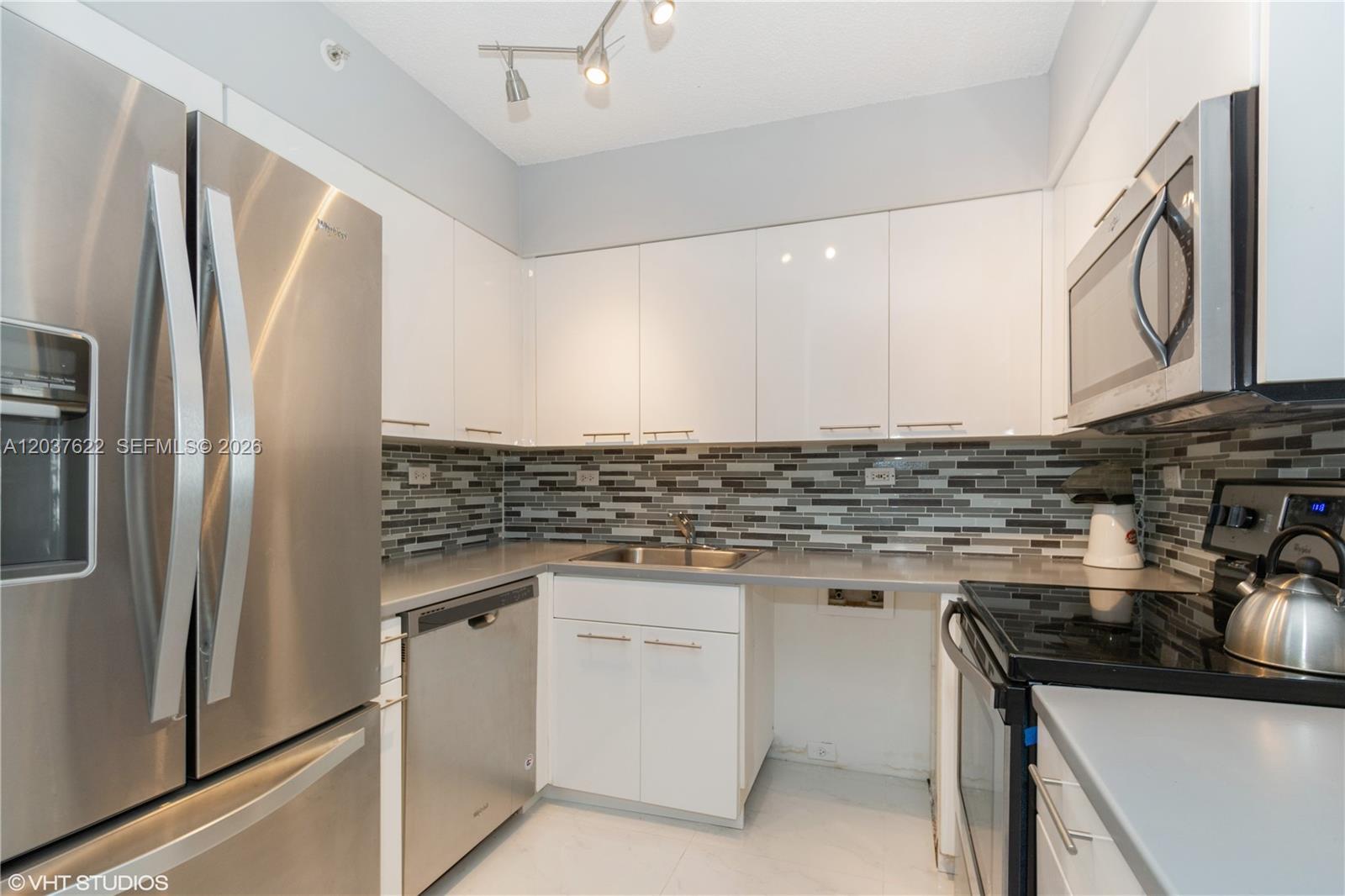 1500 Bay Rd # 654S, Miami Beach FL 33139