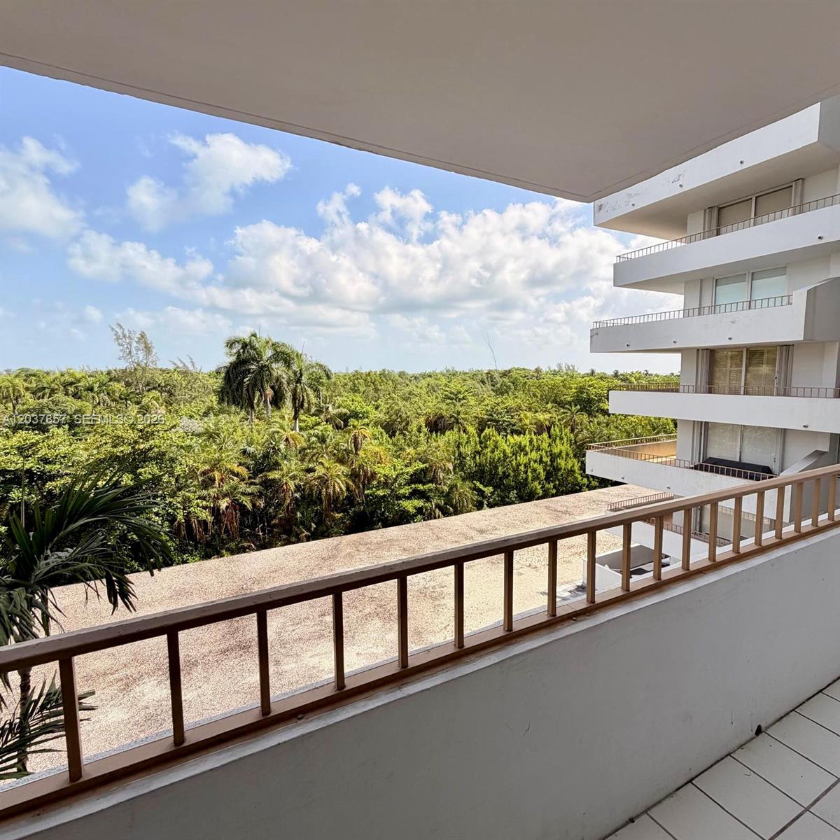 155 Ocean Lane Dr # 504, Key Biscayne FL 33149