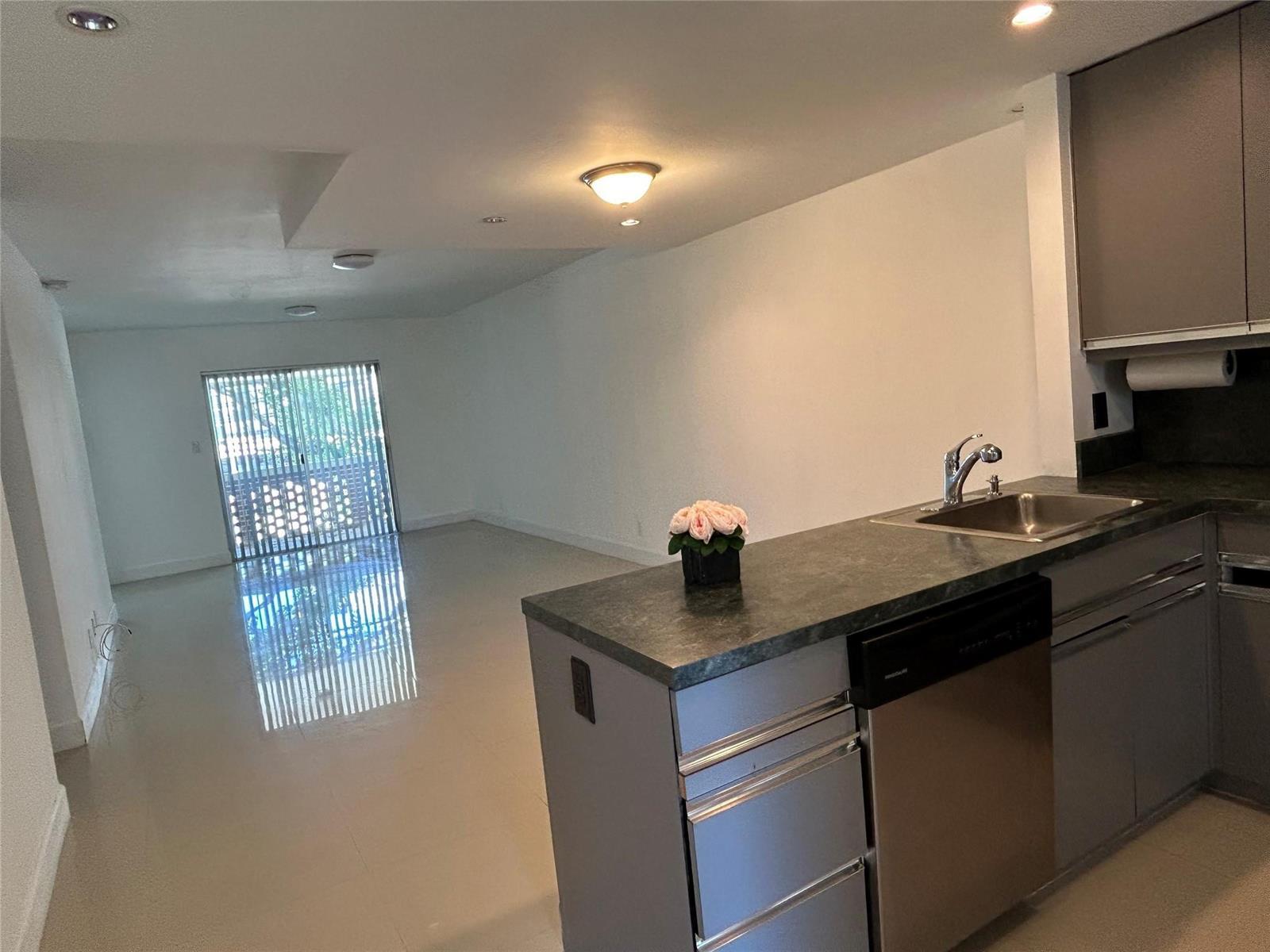 2800 NE 14th St Causeway # 207, Pompano Beach FL 33062