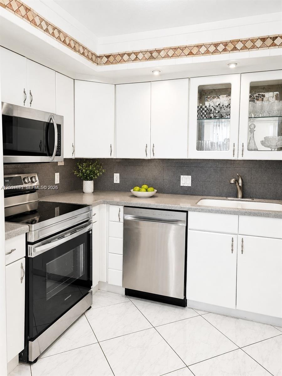 2050 Newcastle C # 2050, Boca Raton FL 33434