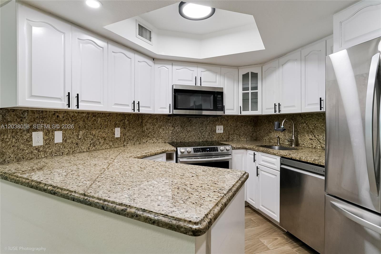 8205 Lake Dr # 103, Doral FL 33166