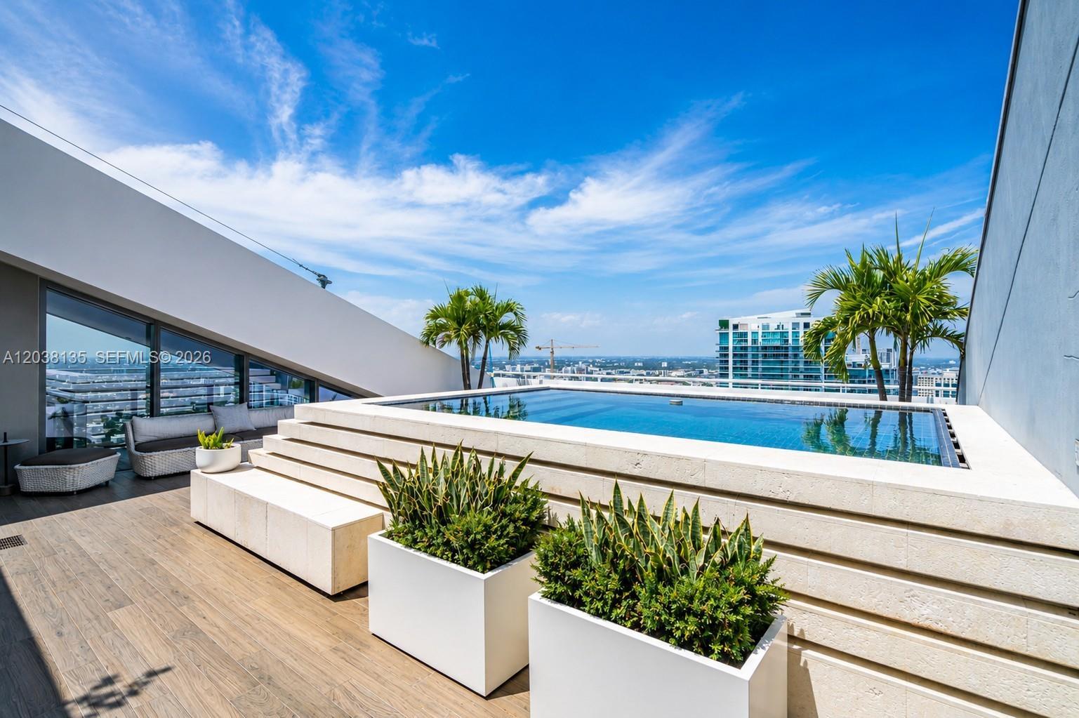 88 SW 7th St # 4203, Miami FL 33130