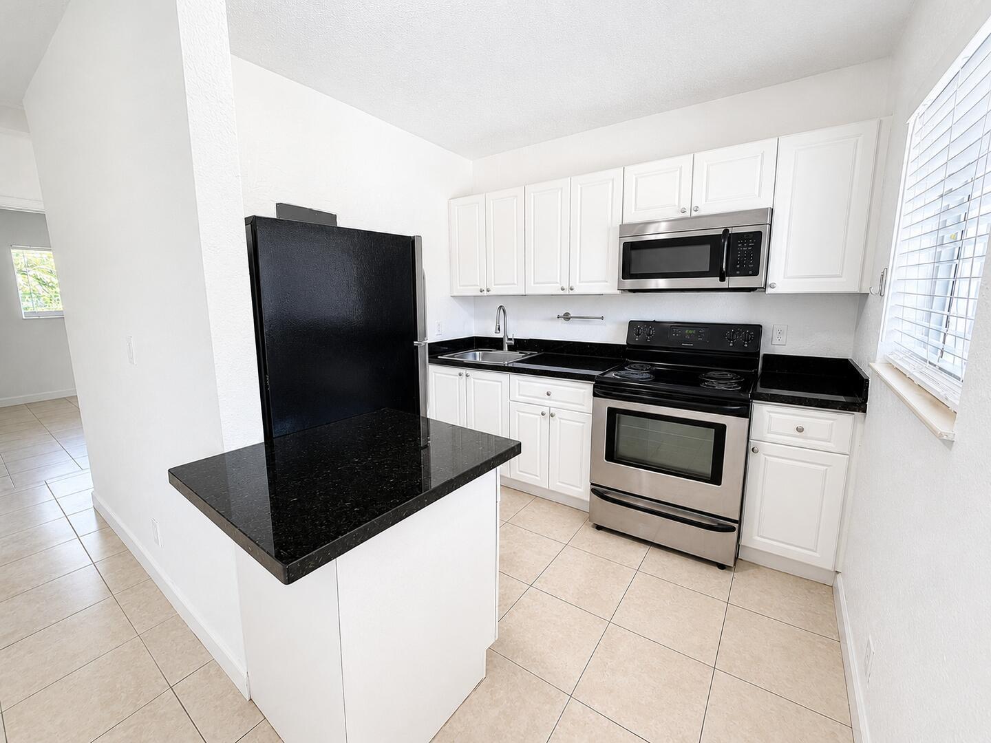 701 SW 14th Avenue # 7, Fort Lauderdale FL 33312