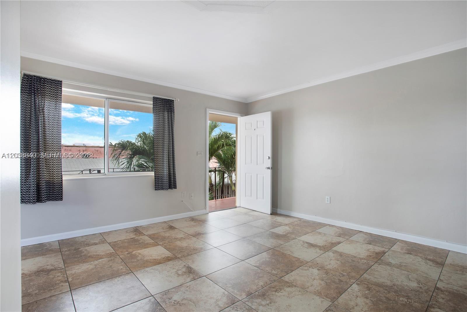 1020 SW 7th St # 9, Miami FL 33130