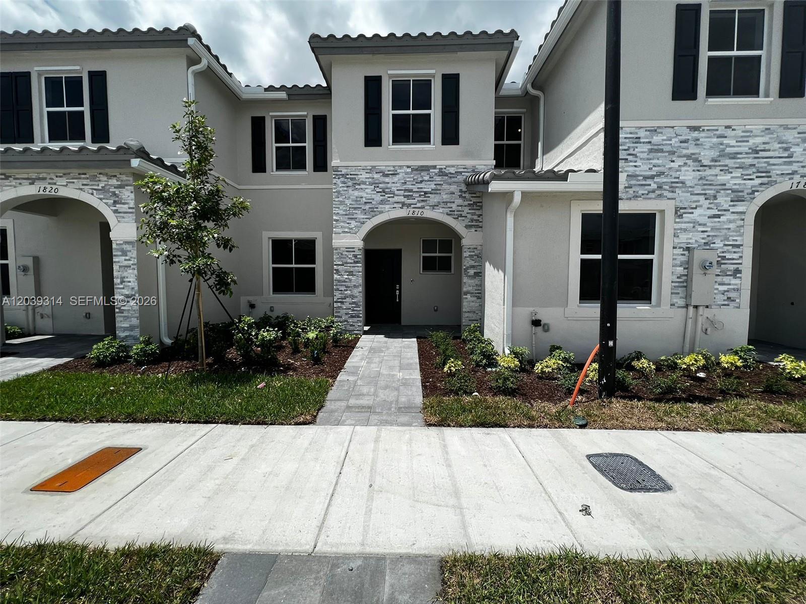 1810 SE 26th Ter # 1810, Homestead FL 33035