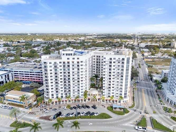 1830 Radius Dr # 203, Hollywood FL 33020