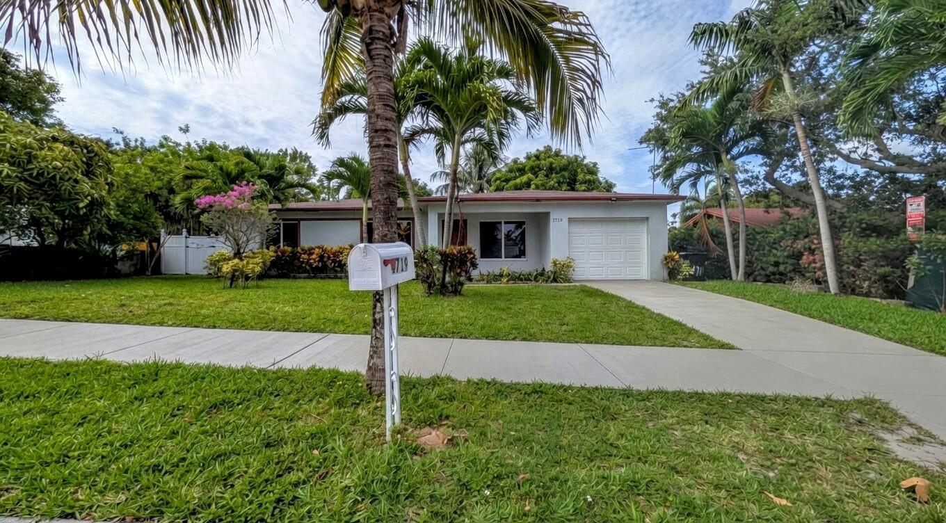 1719 15th Avenue N, FL 33460