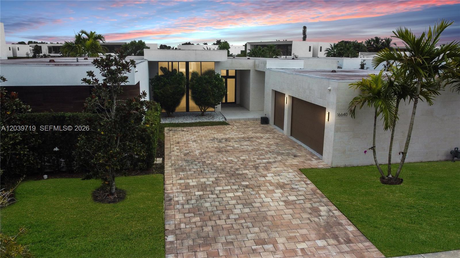 16640 Sunset Way # 16640, Weston FL 33326