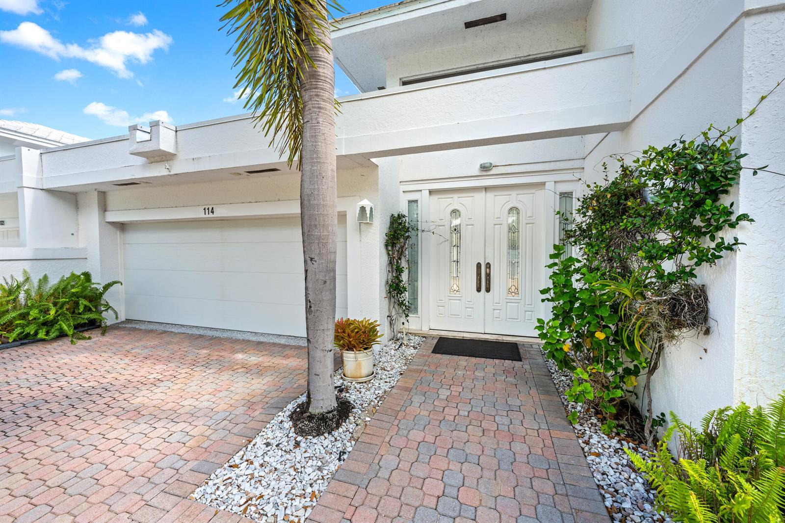114 Waters Edge Drive, Jupiter FL 33477