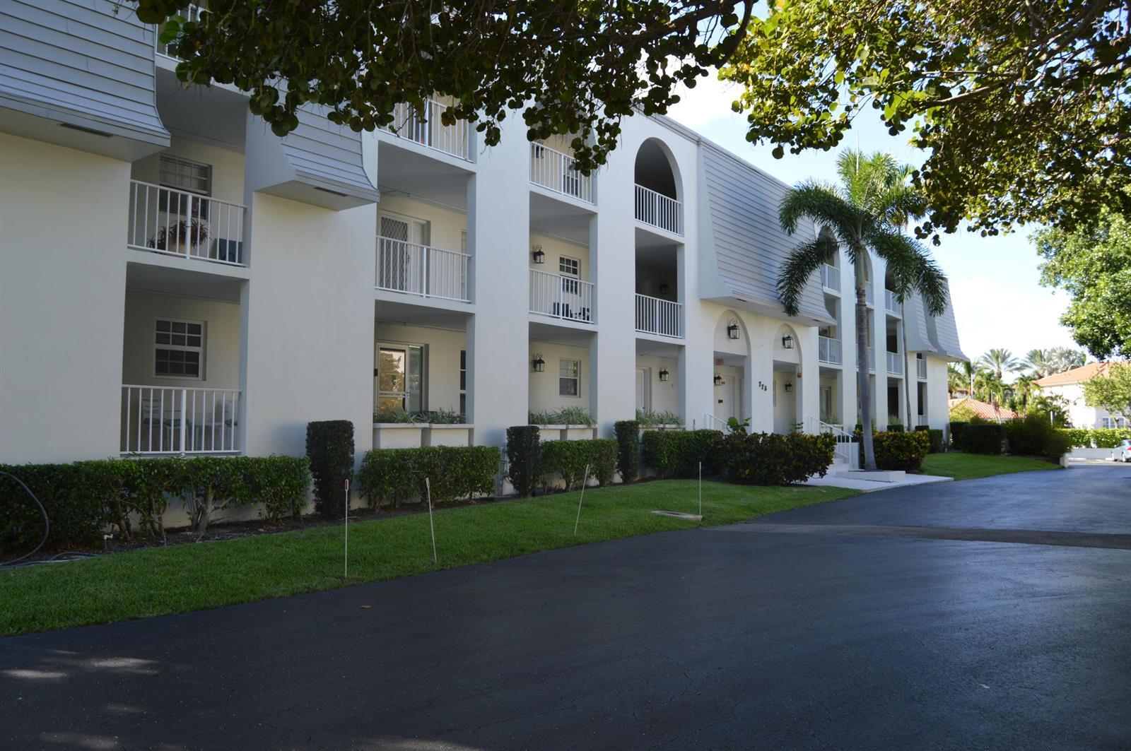 775 Jeffery Street # 303, Boca Raton FL 33487