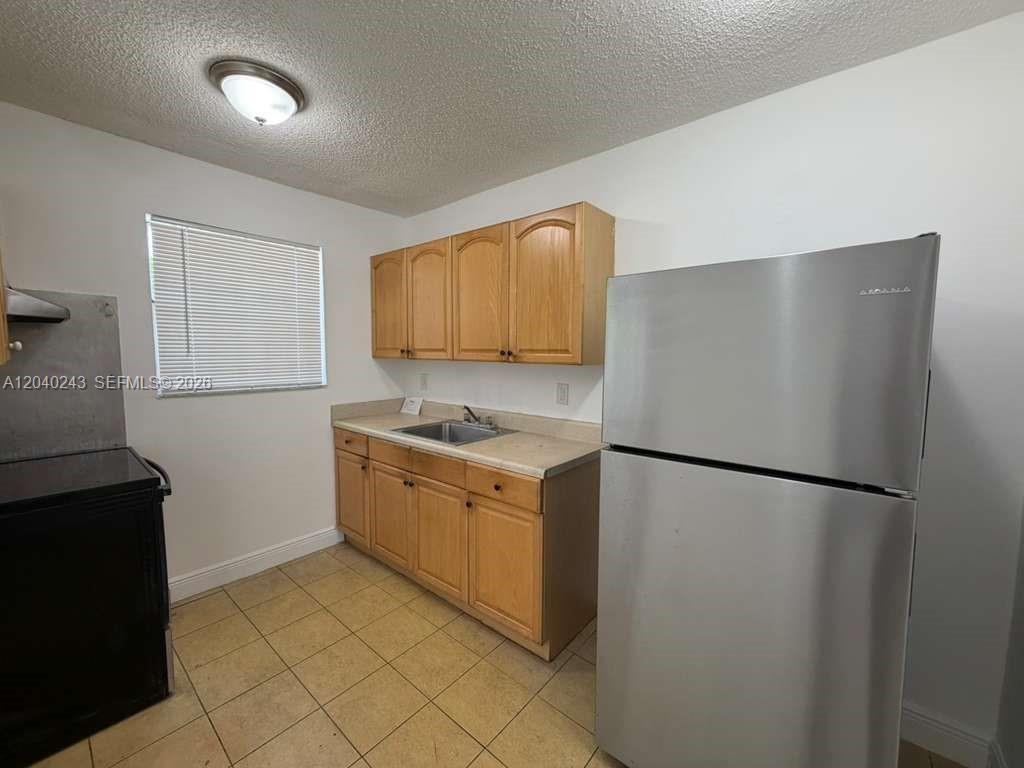 1330 NE 127th St # 8, North Miami FL 33161