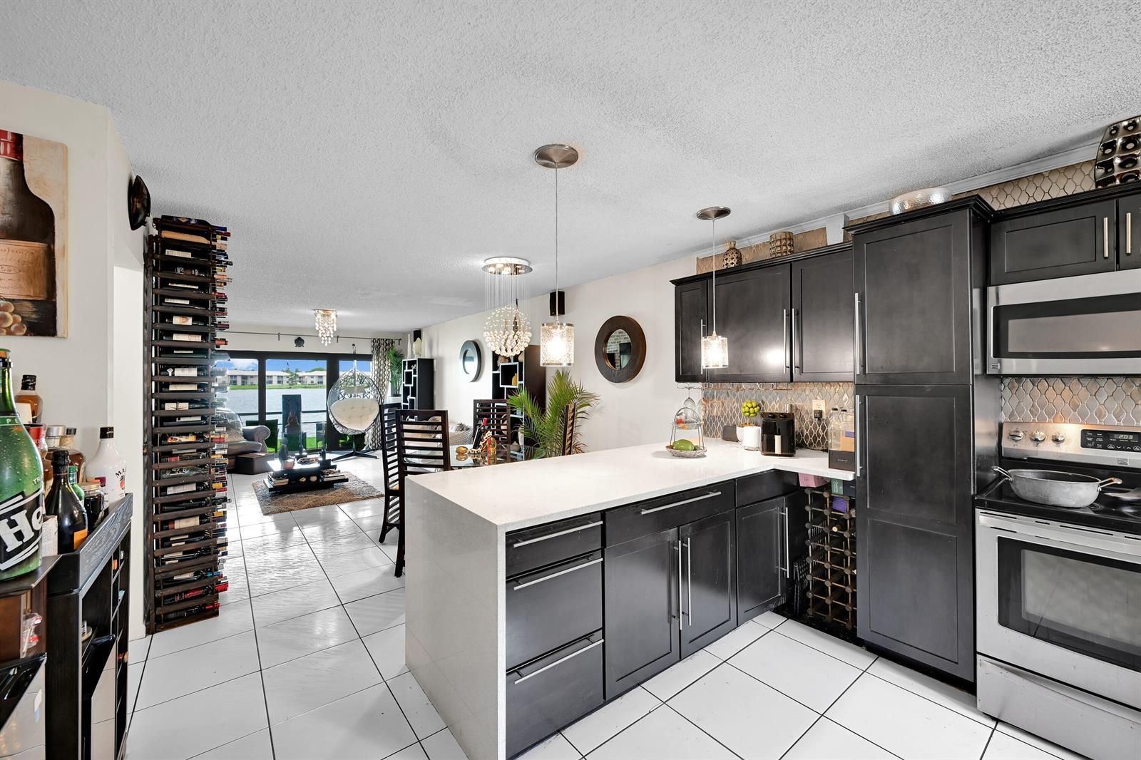 627 Banks Road # 48, Margate FL 33063