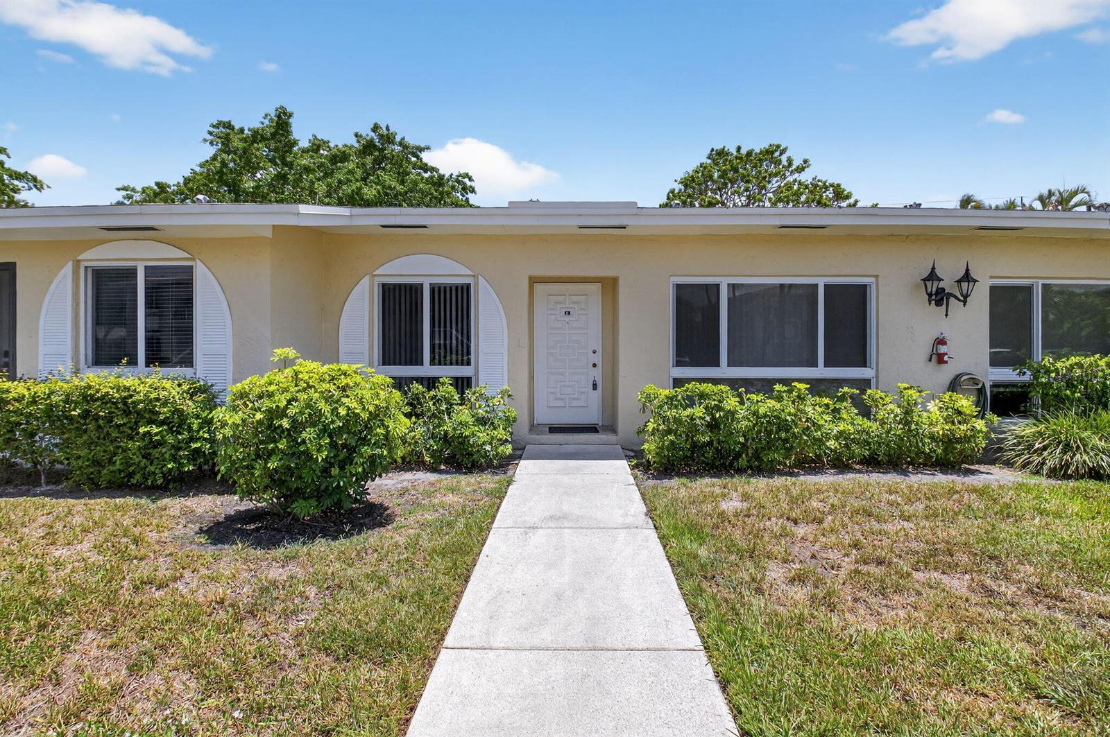 13984 Vía Flora # B, Delray Beach FL 33484