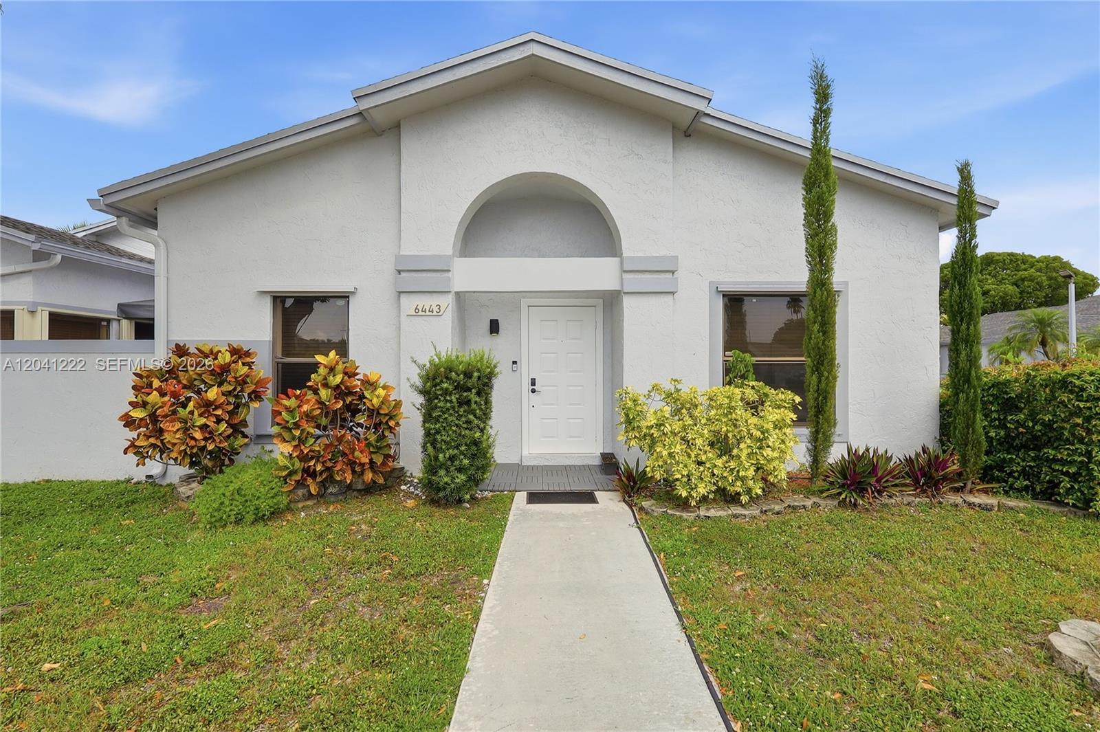 6443 SW 152nd Cir Pl # 43, Miami FL 33193