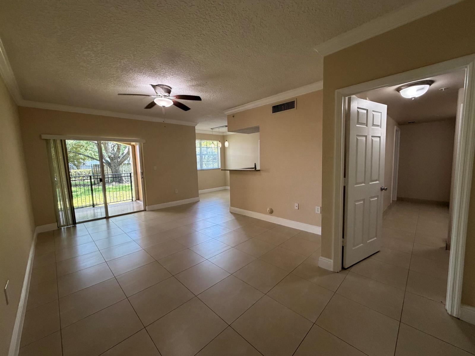 11601 SW 2nd Street # 21104, Pembroke Pines FL 33025