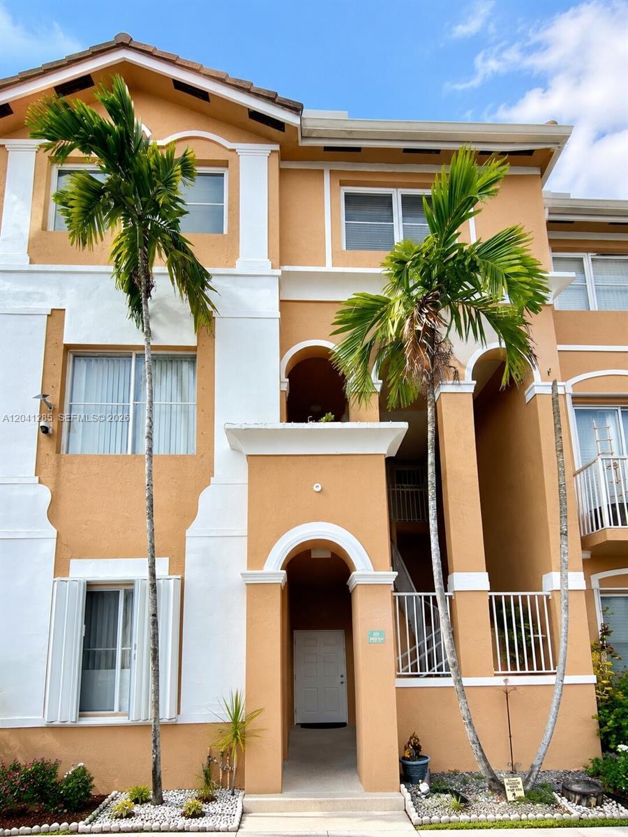 7250 NW 177th St # 16, Hialeah FL 33015