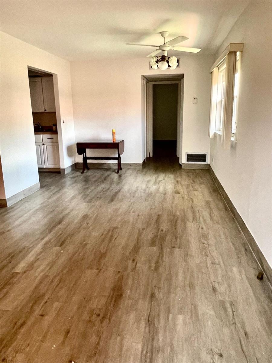 654 Saxony N, Delray Beach FL 33446