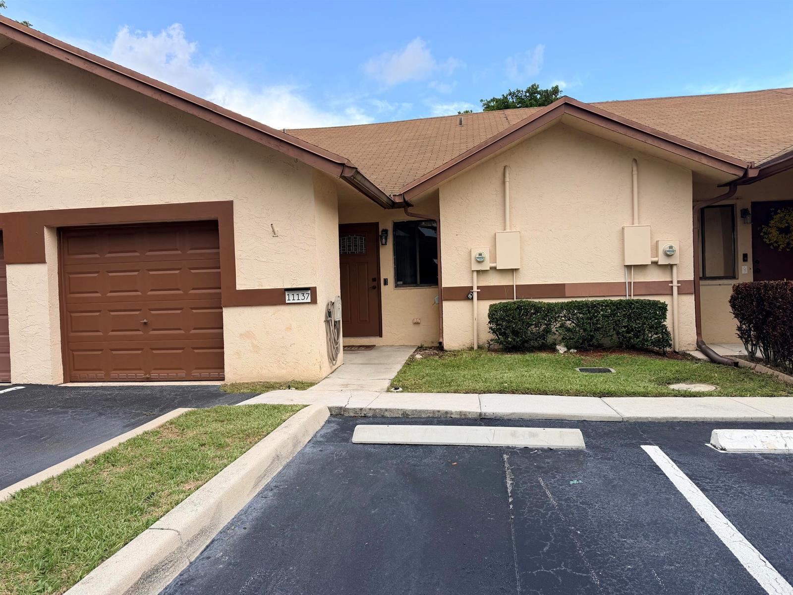11137 NW 38th Place, Sunrise FL 33351